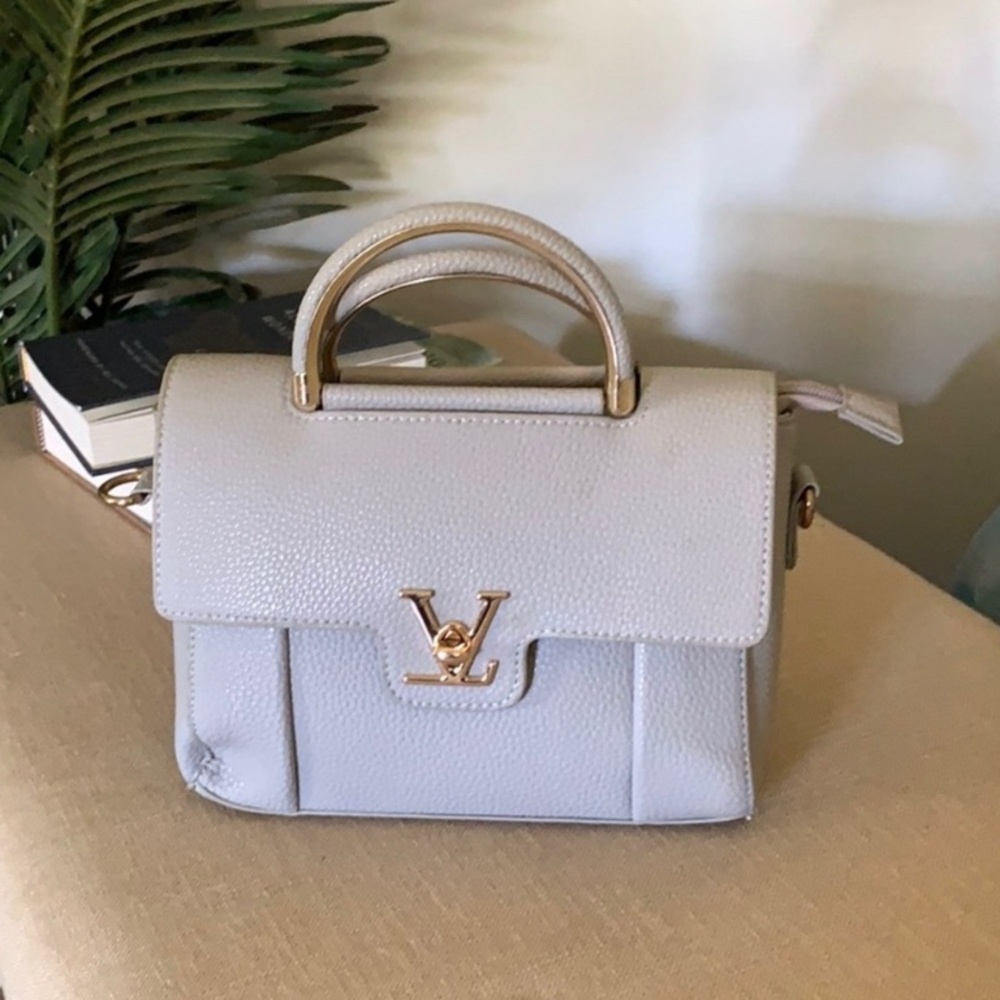 Small crossbody bag